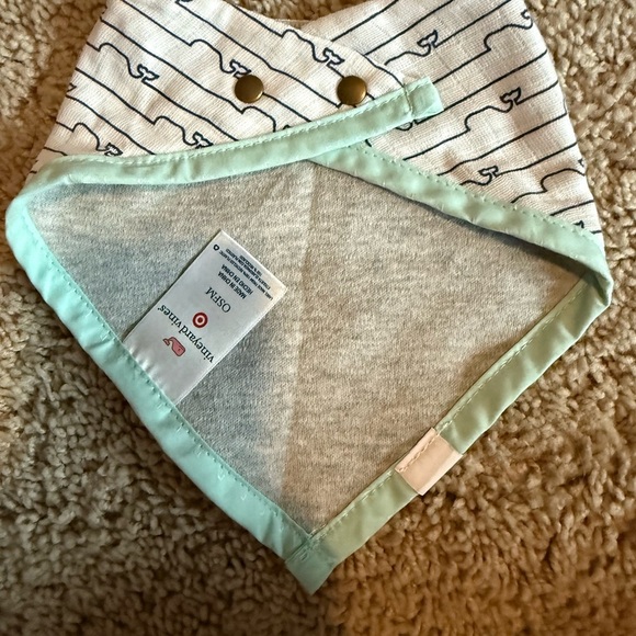 VINEYARD VINES TARGET Muslin Bandana Bibs Whales Burp Cloth - Picture 2 of 4